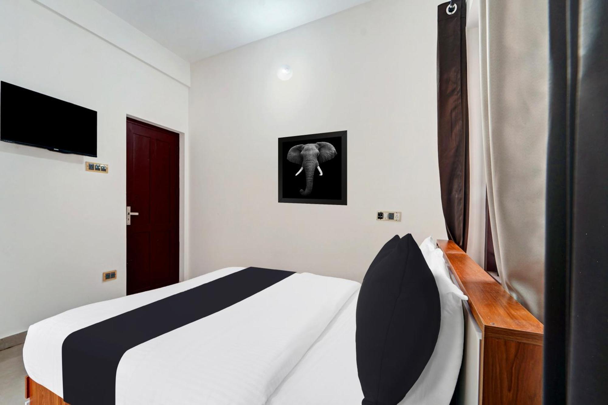 Super Hotel O West Hill Near Mietra Hospital Varakal Екстер'єр фото